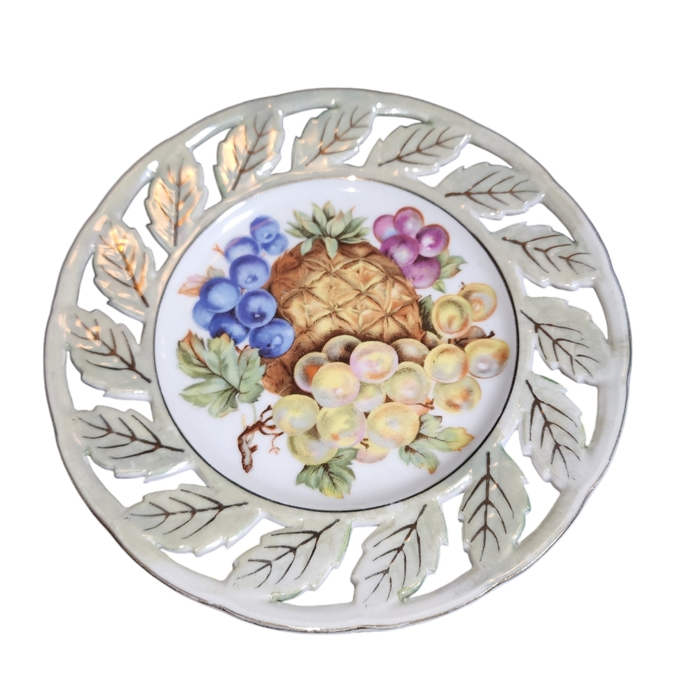 Vintage Pineapple Hand Painted Gilded Reticulated Decorative Plate‎ 7.5"dX1"D